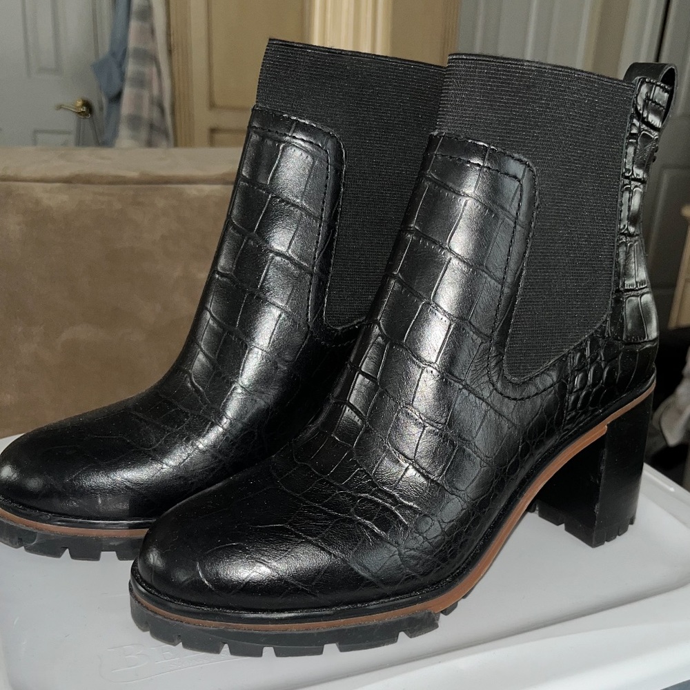 Vince Camuto Denniel Black Heeled Ankle Boots